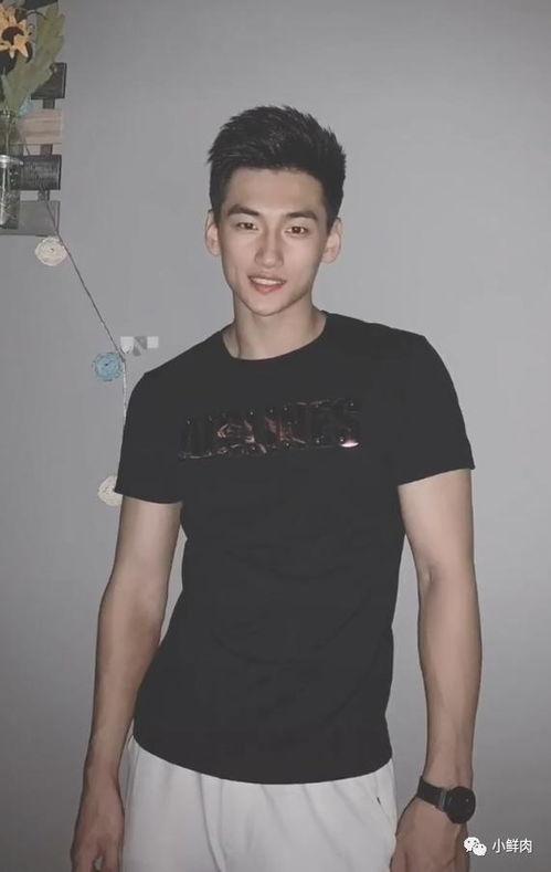 东北网红小哥,笑谈人生，走红网络的魅力传奇